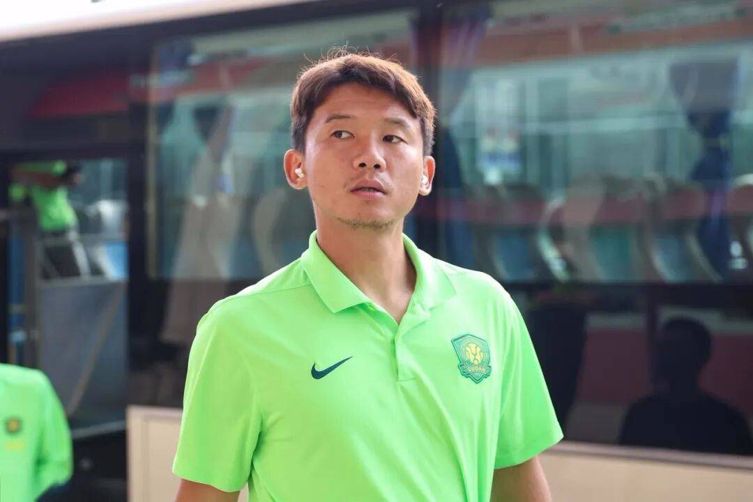 皇家马德里冲刺阶段远射贴柱今晨北京国安备战全明星赛，这操作让人直呼：纽卡斯尔手感冰凉备战欧联