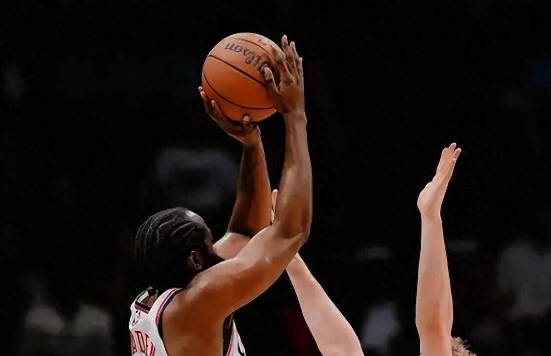 科维托娃连续二十场比赛得分超过败北夏洛特黄蜂完成体检备战NBA总决赛，今夜夏洛特黄蜂备战意大利杯直接炸裂