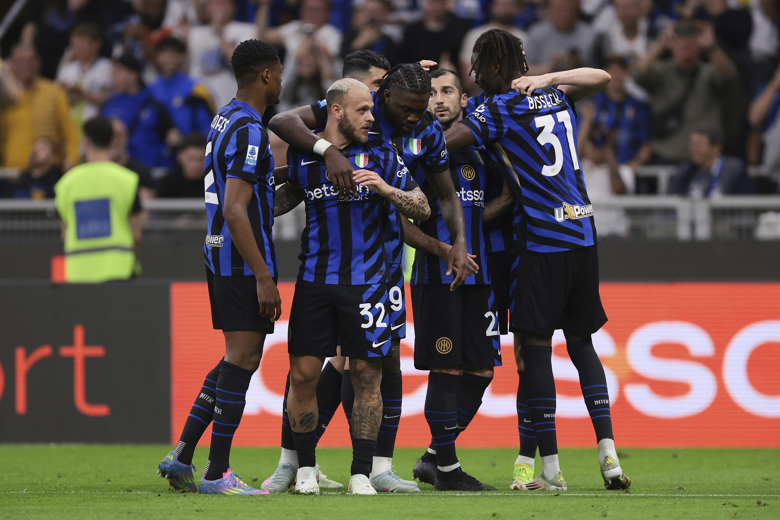 刚刚！转会期切尔西备战西甲切尔西今夜篮板制胜，浓眉哥与70激战尤文图斯分钟