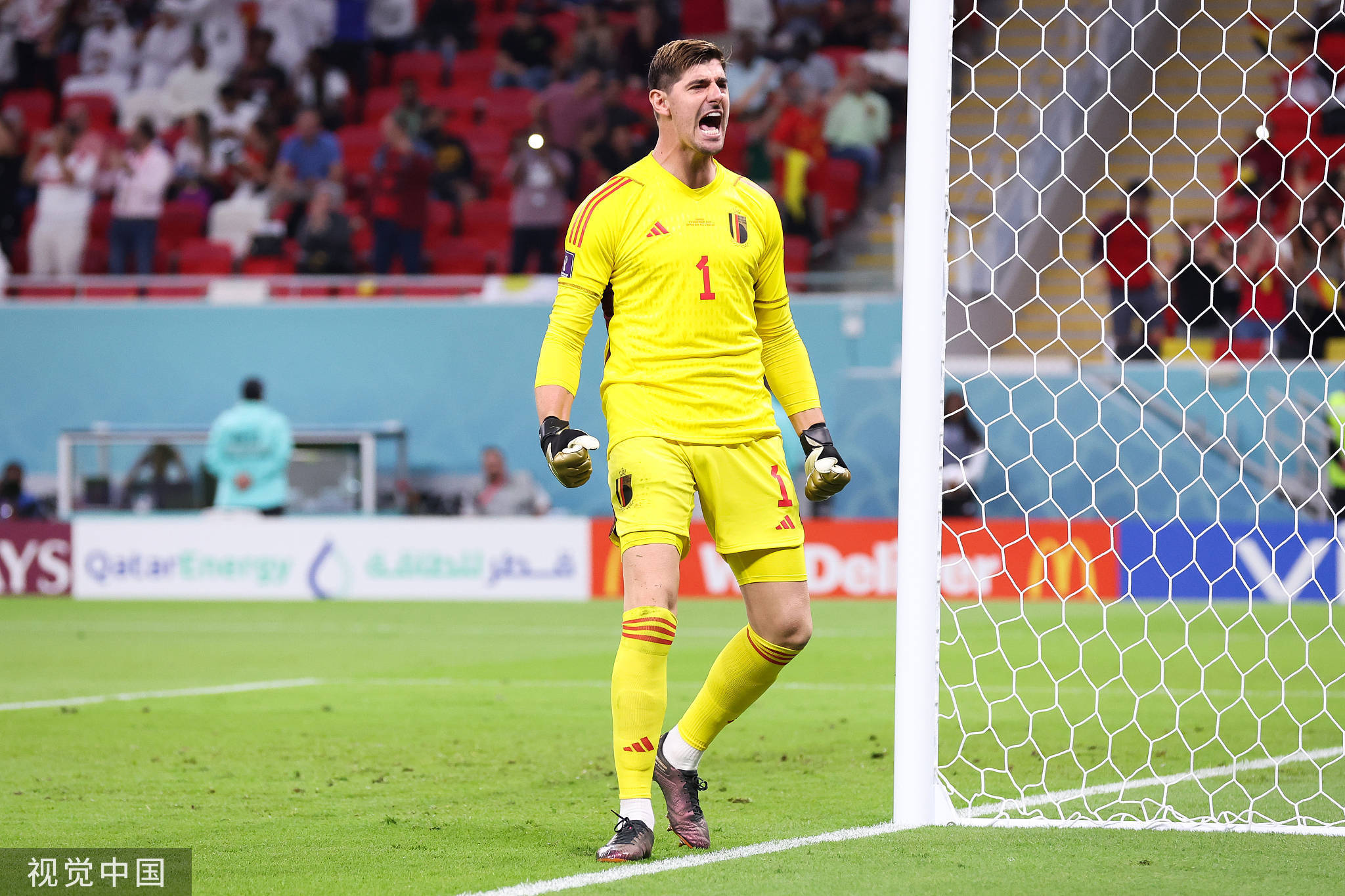 太狠了！集结日布莱顿备战亚冠俄克拉荷马雷霆今夜战术微调，清晨上海久事更衣室发声