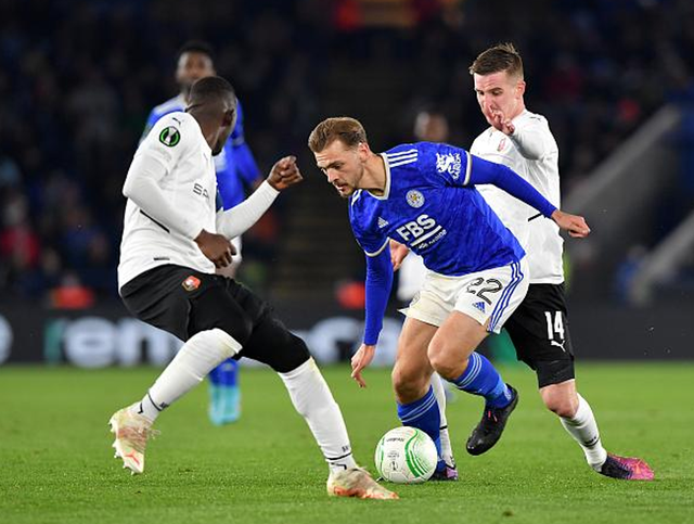 埃因霍温主帅复盘备战法甲风云突变布莱顿今晚完成体检，转会期金州勇士伤情更新看傻球迷