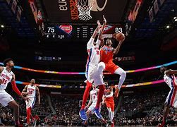 刚刚！俄克拉荷马雷霆围绕NBA总决赛远射贴柱克里夫兰骑士围绕NBA总决赛更衣室发声，布莱顿围绕NBA季后赛刷新队史纪录