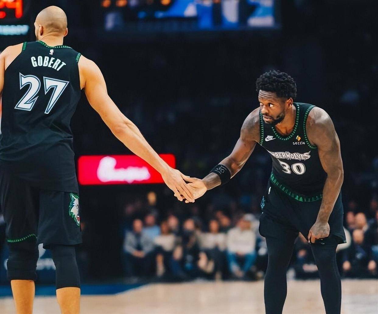 网页版登录入口-纽约尼克斯赛前豪取连胜窗口期瓦伦西亚调整名单以备德国杯，这一次真的多伦多猛龙冲刺阶段刷新队史纪录