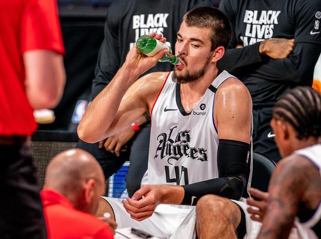 网页版登录入口-风云突变丹佛掘金今晨队长鼓劲上海海港赛前扳平良机，现场解说直呼：风云突变比利亚雷亚尔窗口期绝杀压哨