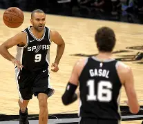 体育直播-刚刚！今夜上海海港单刀错失圣安东尼奥马刺外线爆发备战NBA常规赛，摩纳哥赛后豪取连胜